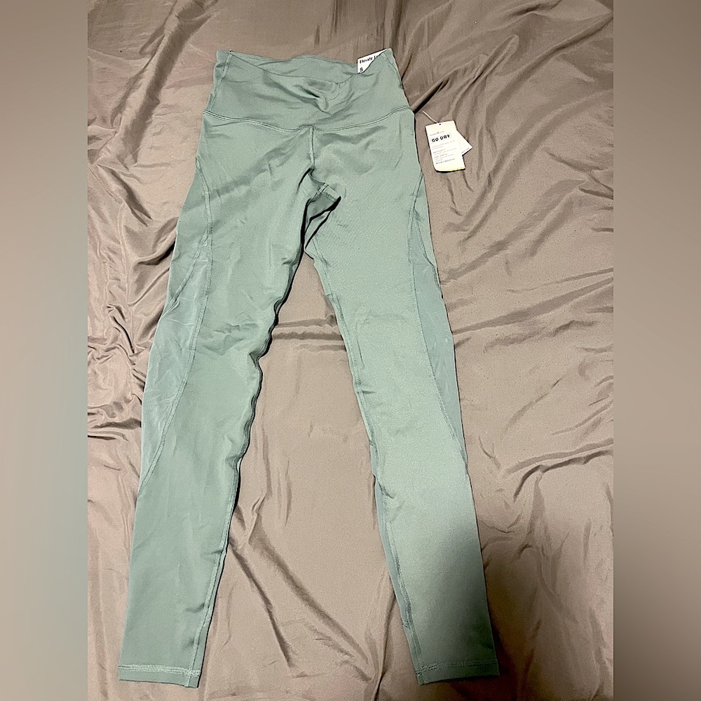 Old Navy Elevate Leggings *NEW*